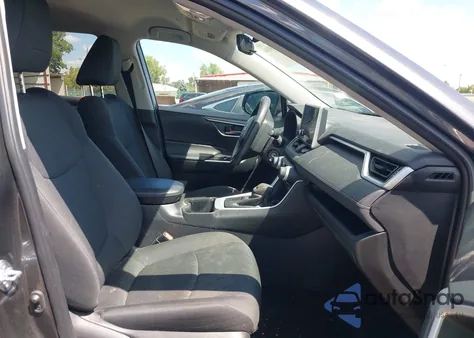 2024 Toyota Rav4 Le z USA, uszkodzony, nr VIN 2T3F1RFV0RC428692